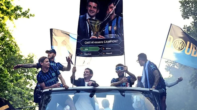 Cristian Chivu named Serie A Coach of the Season for 2025/26