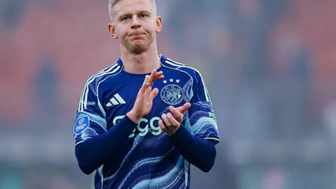 Oleksandr Zinchenko visits Kyiv during injury recovery