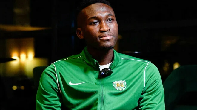 Viktoria Plzeň launch bid for Karpaty forward Baboucarr Faal