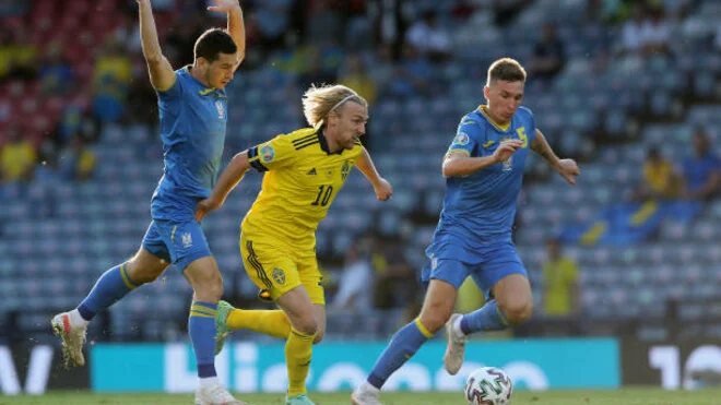 Sergiy Sydorchuk pays tribute to retiring Taras Stepanenko