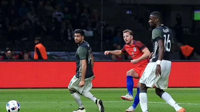 Harry Kane backed to become NFL kicker after football career