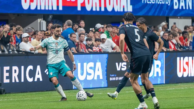 'Era importante que nuestro capitán marcara', dice Bruno Fernandes sobre Ronaldo
