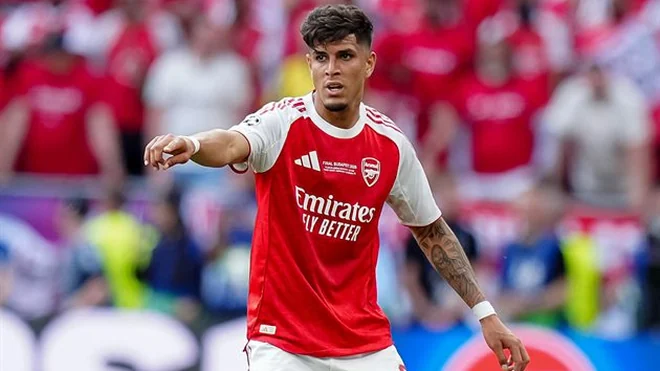 Arsenal ficha a Piero Hincapié desde el Bayer por 52 millones