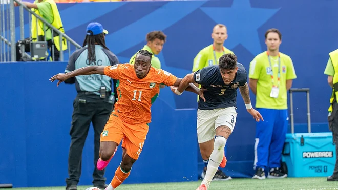 Yan Diomande responde a los rumores de su posible fichaje por el Liverpool