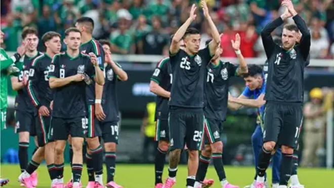 Ricardo Osorio visualiza un gran futuro de Gilberto Mora en la Bundesliga