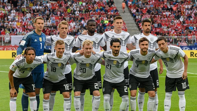Gary Lineker criticizes current Germany squad ahead of World Cup knockout stage
