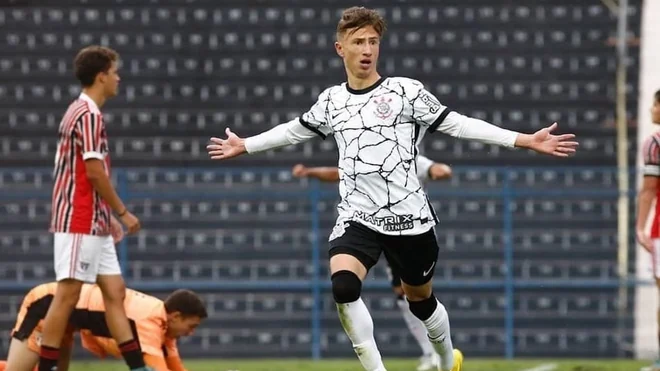 Corinthians rescinde el contrato de un juvenil que tenía una cláusula de 1.000 millones