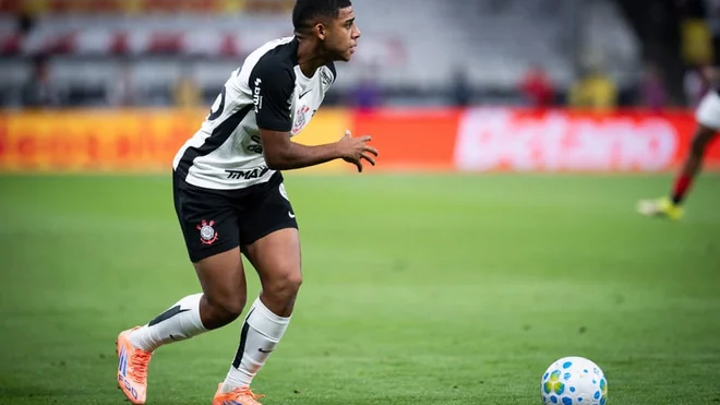 Fernando Diniz justifica la ausencia de jóvenes promesas del Corinthians en amistoso