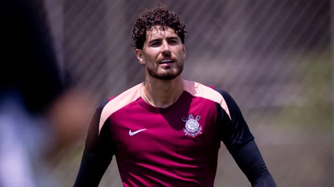 Pedro Raul, de Corinthians, recibe sondeos de Fortaleza y Coritiba