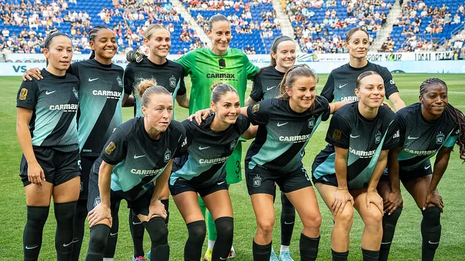 Sam Kerr returns to Gotham FC in front of record crowd
