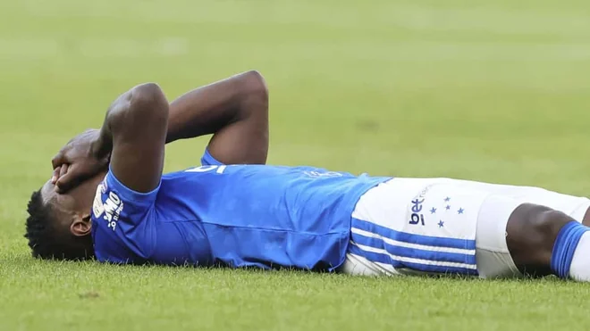 Por qué se lesiona tanto Luis Sinisterra? Entienda la recurrencia del jugador del Cruzeiro