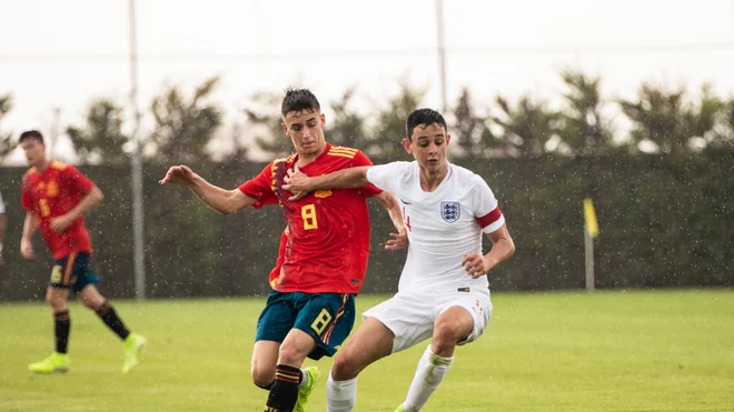 Barcelona demand €40m for Marc Casado as Al-Hilal circle
