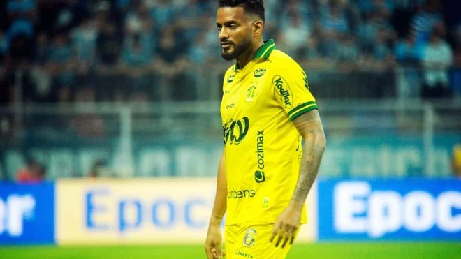 Reinaldo elogiado por los aficionados en el Mirassol vs Cruzeiro