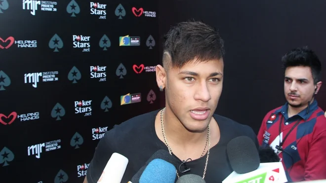 Neymar, en duda para el duelo de Santos ante Palmeiras por el césped sintético