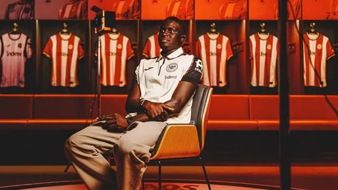 El Brentford ficha al defensa Diouf del West Ham