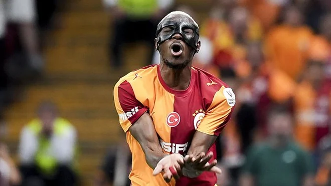 Victor Osimhen planea continuar su carrera en el Galatasaray
