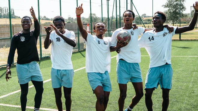 Samba Stars: Michail Antonio ayuda a academia ghanesa a buscar sueños en la Premier