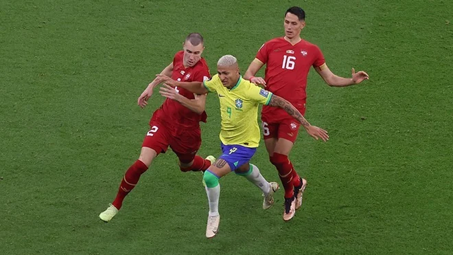 Richarlison critica al Tottenham mientras su regreso al Everton se complica