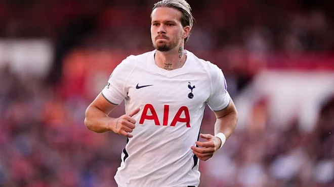 Tottenham Hotspur open to £75m permanent move for Mykhailo Mudryk