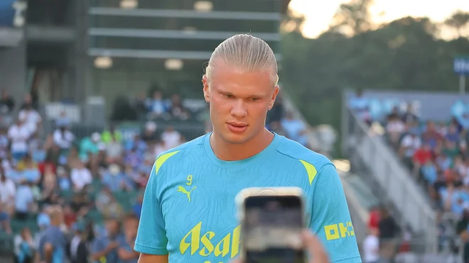 Haaland catches Aguero and surpasses Muller in Champions League record