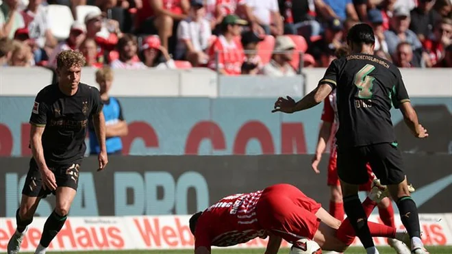 Bundesliga: Dortmund y Freiburg mantienen paso perfecto