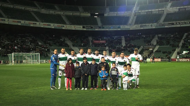 Martin Anselmi plantea un plan audaz para el Elche ante el Real Madrid