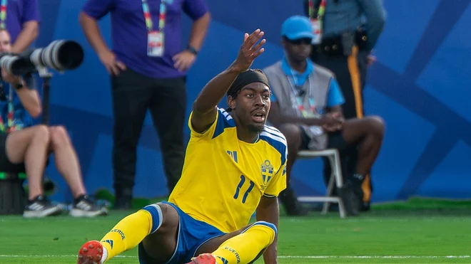 Anthony Elanga ruled out of Sweden squad with injury