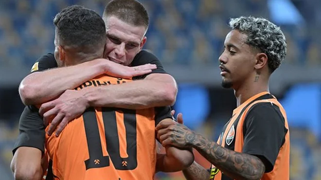 Shakhtar secure win over LNZ after red card
