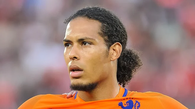 Virgil van Dijk commits to Netherlands future after 'massive' Xavi talks