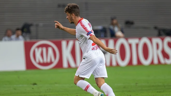 El excentrocampista del Napoli y RB Leipzig, Diego Demme, se retira