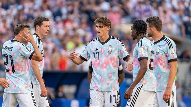 Charles De Ketelaere confirms PSG talks before Ferran Torres move