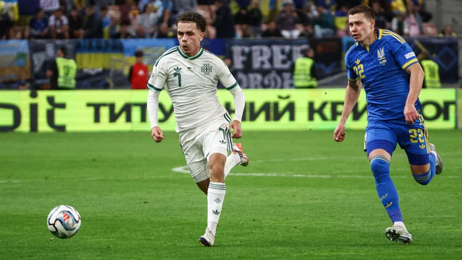 Kieran Morrison impresiona a Michael O'Neill en su debut como titular con Irlanda del Norte
