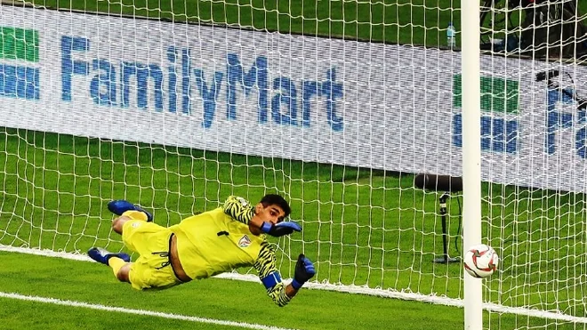 Khalid Jamil defiende a Gurpreet Singh Sandhu tras los errores ante Brasil
