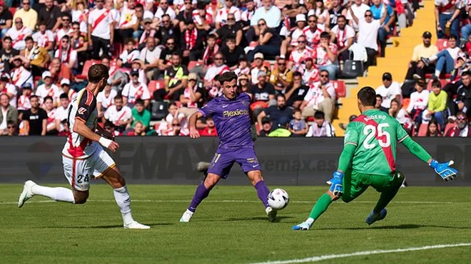 Elche secure dominant away victory against Rayo Vallecano
