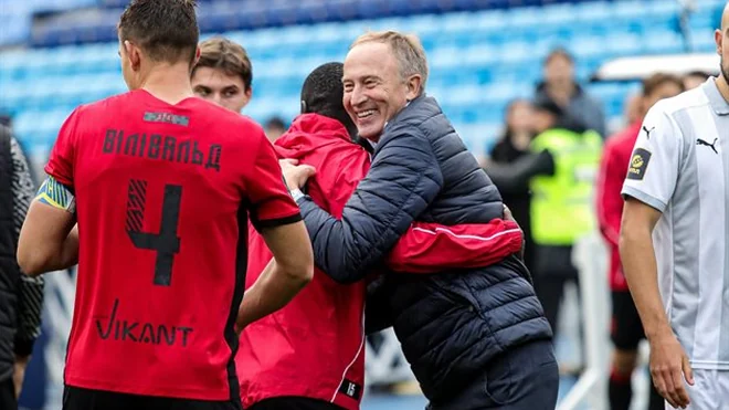 Oleksandr Petrakov tras la victoria ante el Zorya: 'Cuando los jugadores tienen fuego en los ojos, son mis jugadores'